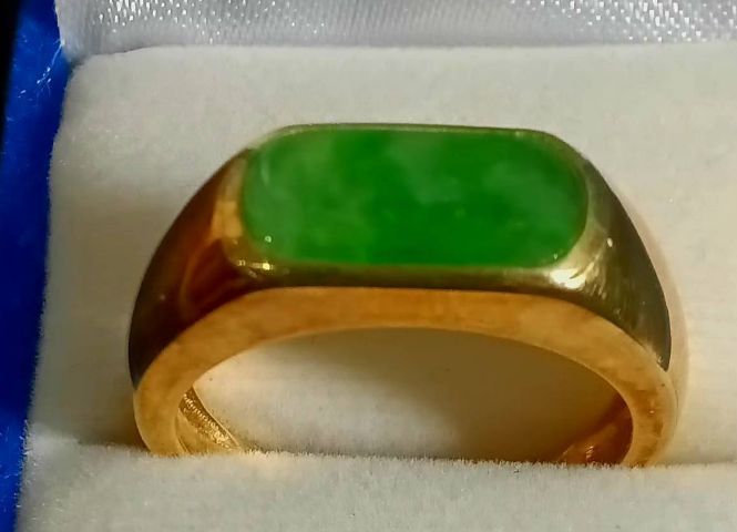 แหวนหยกพม่าแท้เจได A JADE ธรรมชาติ ตัวเรือนเงิน92.5 ชุบทอง มีใบรับรอง JADE FOR YOU รูปที่ 2