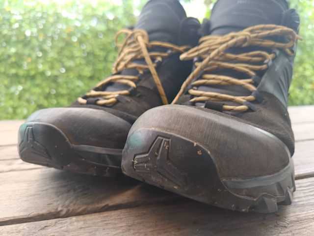 รองเท้าQUECHUA MH500 รูปที่ 2