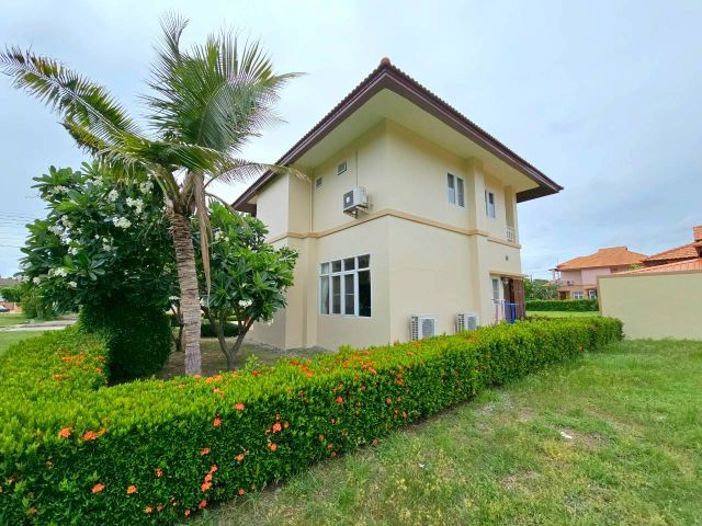 ตกแต่งครบ 2011 บ้านสองชั้น บรรยากาศดี บางแสน เมือง ชลบุรี รูปที่ 3