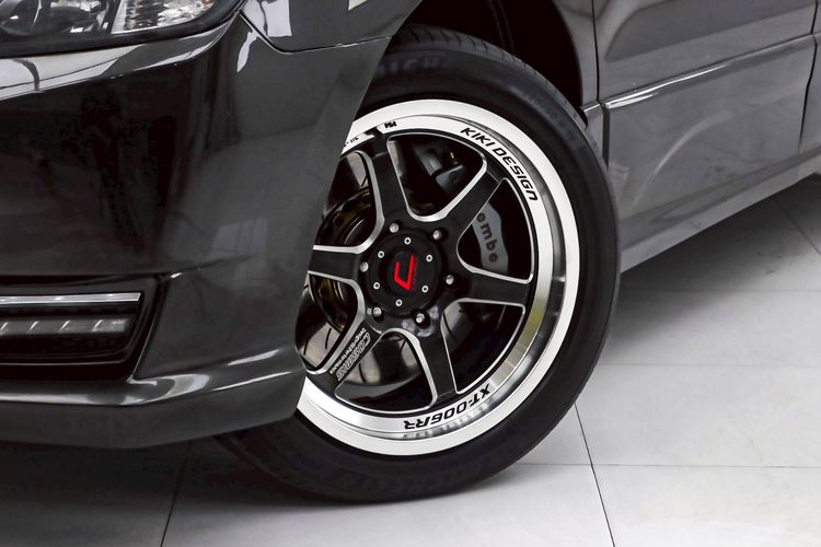 Hyundai H-1  2017 2.5 Deluxe Utility-car ดีเซล ไม่ติดแก๊ส เกียร์อัตโนมัติ ดำ รูปที่ 4