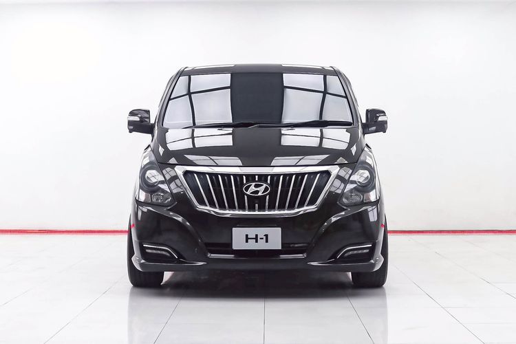 Hyundai H-1 2017 2.5 Deluxe Utility-car ดีเซล ไม่ติดแก๊ส เกียร์อัตโนมัติ ดำ รูปที่ 3