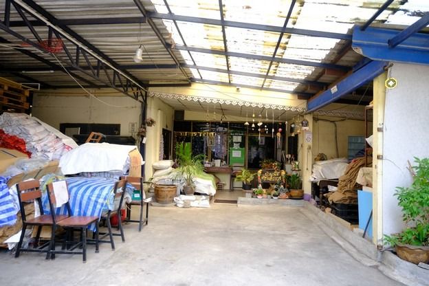 ไม่มี สร้างเสร็จก่อน 2010 ไม่ใช่ ขายที่ดินพร้อมบ้าน2ชั้น 100ตารางวา สังคมสงเคราะห์7 นาคนิวาส ลาดพร้าว71 รูปที่ 2