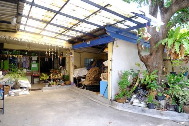 ไม่มี สร้างเสร็จก่อน 2010 ไม่ใช่ ขายที่ดินพร้อมบ้าน2ชั้น 100ตารางวา สังคมสงเคราะห์7 นาคนิวาส ลาดพร้าว71 รูปที่ 3