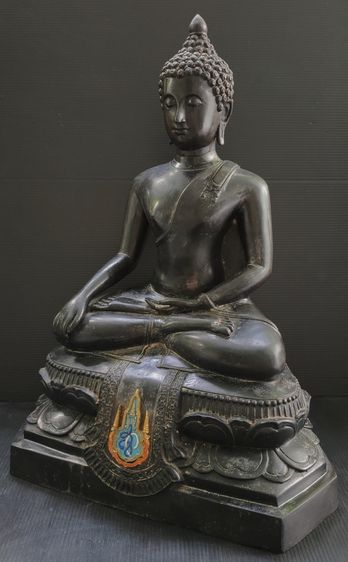  พระเชียงแสนสี่แผ่นดิน  ส ก  เฉลิมพระเกียรติ เชียงแสน 9 นิ้ว ปี 47 รูปที่ 4