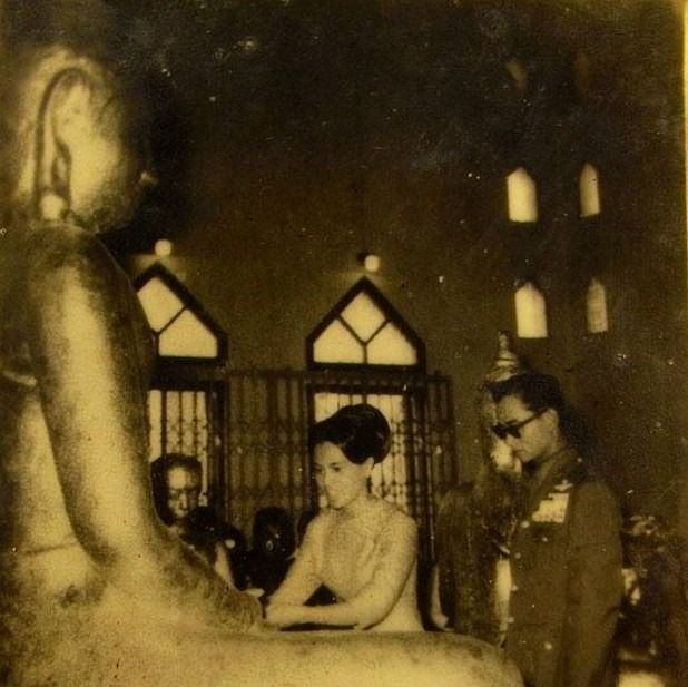 หลวงพ่อโสธร ภปร วัดโสธร ฉลองปีกาญจนาภิเศก 9 นิ้ว ปี 2539 รูปที่ 2