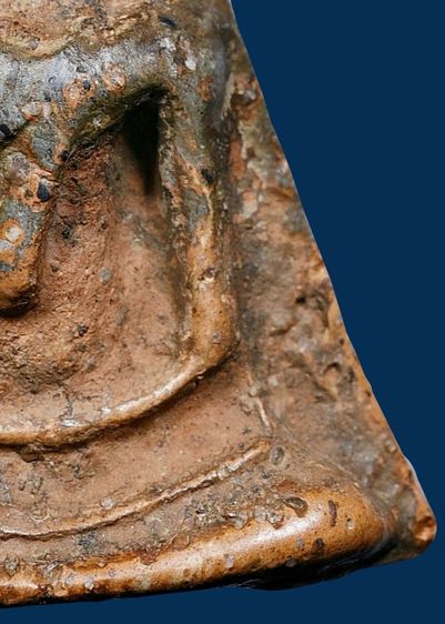 พระชุดเบญจภาคี พระนางพญาพิษณุโลก พิมพ์เข่าโค้ง นิยม รูปที่ 18