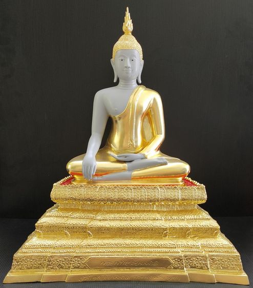 พระพุทธชัยมงคล วัดใหญ่ชัยมงคล อยุธยา ปิดทอง 9 นิ้ว ปี 2559