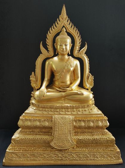 หลวงพ่อเพชร วัดท่าหลวง พิจิตร ปิดทอง 2 ถอด 9 นิ้ว 