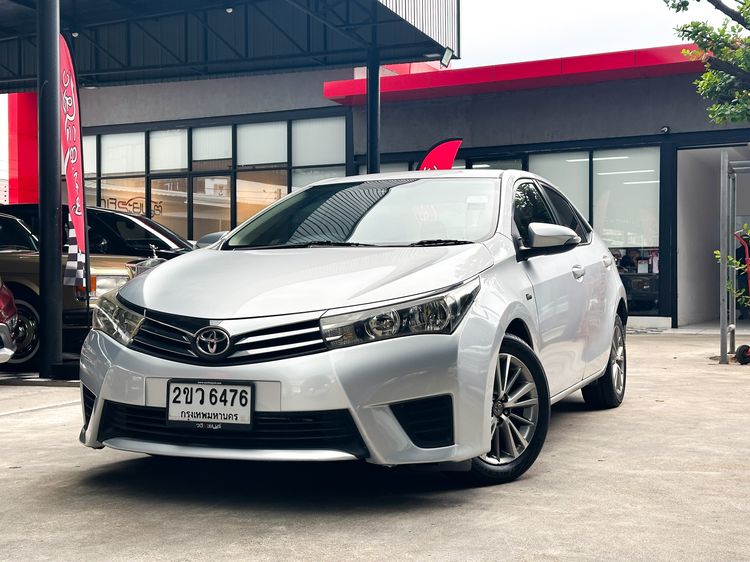 รถ Toyota Altis 1.6 E CNG สี เทา