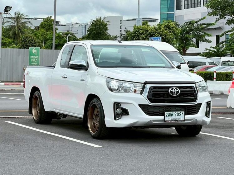 Toyota Hilux Revo 2020 2.4 Z Edition E Pickup ดีเซล ไม่ติดแก๊ส เกียร์ธรรมดา ขาว