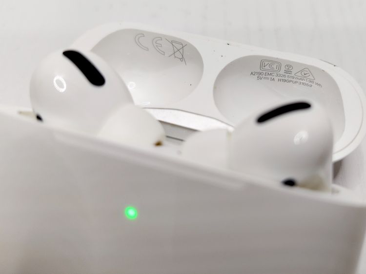 ขาย AirPods Pro Gen 1 with MagSafe Charging Case มือสอง รูปที่ 4