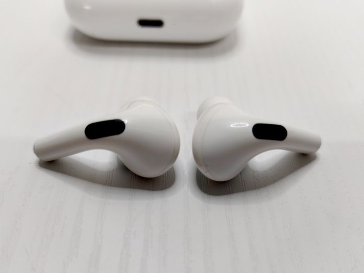 ขาย AirPods Pro Gen 1 with MagSafe Charging Case มือสอง รูปที่ 7