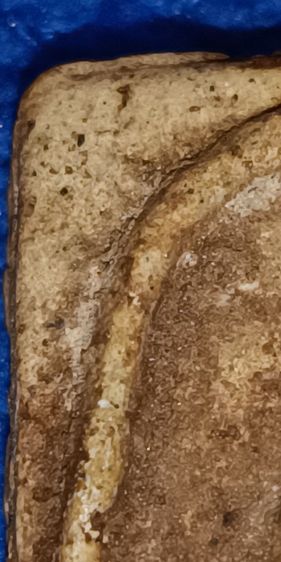 พระสมเด็จวัดระฆัง เนื้อตุบตั๊บมากๆคะคราบสวยๆธรรมชาติเลยคะ รูปที่ 3