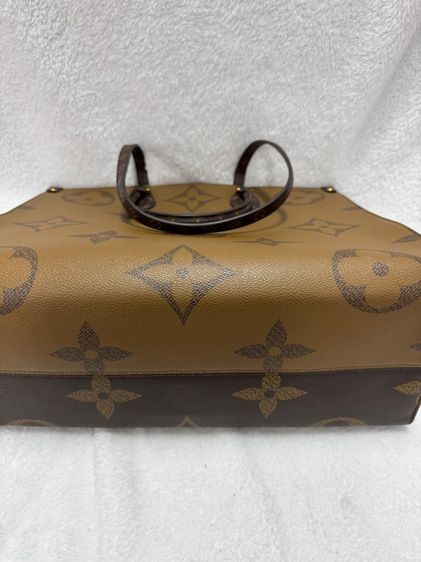 LV OnTheGo GM  รูปที่ 17