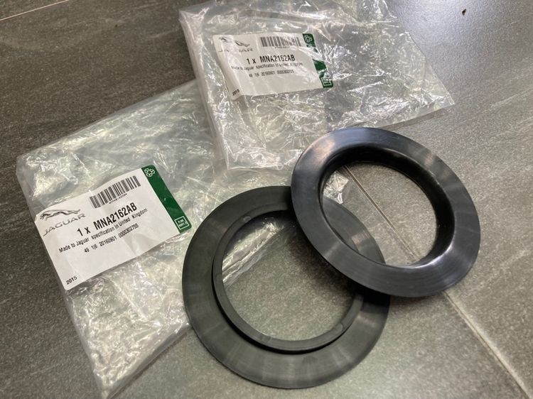 อะไหล่ ซีลยาง Jaguar X300 URO Engine Valve Cover Washer Seal Part no. NBC2575CA ยางรองคอยสปริง MNA2162AB รูปที่ 9