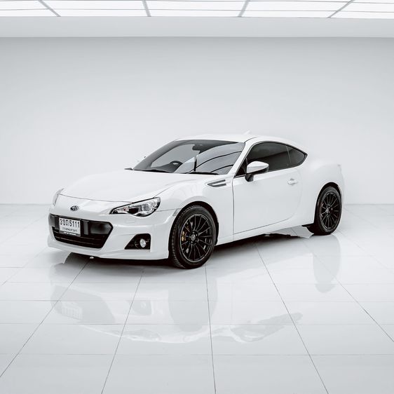 รถ Subaru BRZ 2.0 สี ขาว