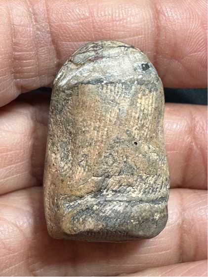 🙏พระคงลำพูน พระมีซ่อมเดิม(ซ่อมด้วยแร่และดิน)  รูปที่ 2