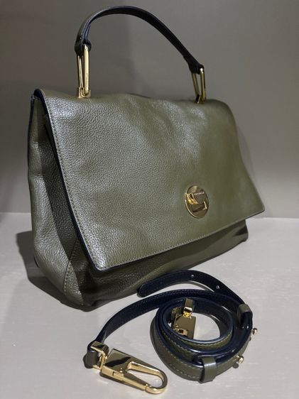 กระเป๋า Coccinelle  รูปที่ 4