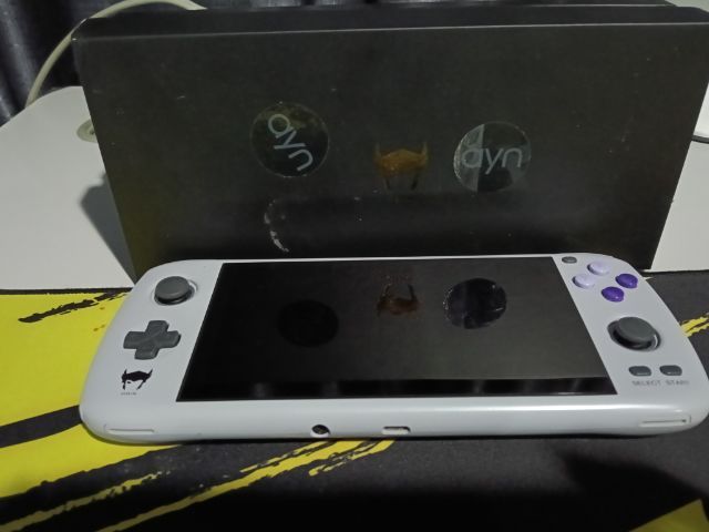 อื่นๆ อื่นๆ เชื่อมต่อไร้สายได้ ayn odin lite  เล่นเกมส์ได้หลายค่าย ราคาต่อรองได้คะ