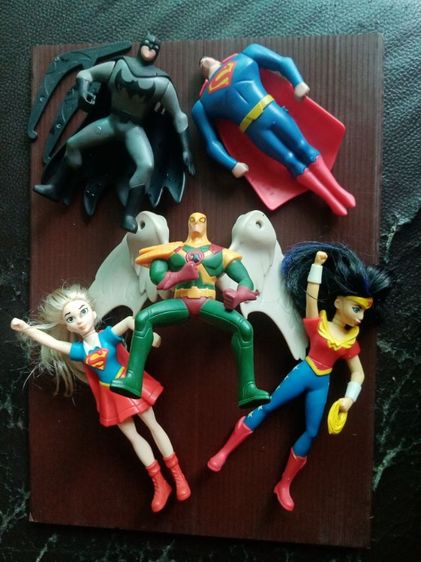 ฟิกเกอร์​ จัสติก​ลิกส์  DC Studio.งานแถม​ Mcdonald's