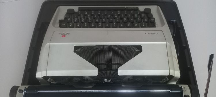 เครื่องพิมพ์ดีดolympia รูปที่ 5