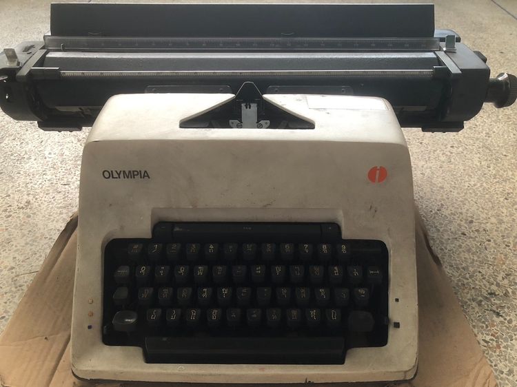 อื่นๆ เครื่องพิมพ์ดีด Olympia SG-3 แป้นพิมพ์ไทย หายาก น่าสะสม เหมาะใช้งานหรือเป็นของตกแต่งวินเทจ (นัดรับบางบอน 1)