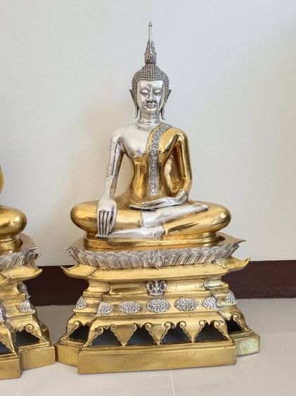 หลวงพ่อพระสุก พระเสริม พระใส รุ่นสามบารมี เนื้อโลหะทองเหลือง หน้าตัก12นิ้ว สูง25นิ้ว รูปที่ 5