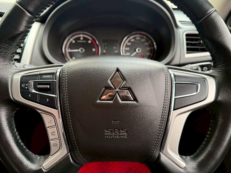 Mitsubishi Triton 2021 2.4 GT Plus Pickup ดีเซล ไม่ติดแก๊ส เกียร์ธรรมดา ดำ รูปที่ 4