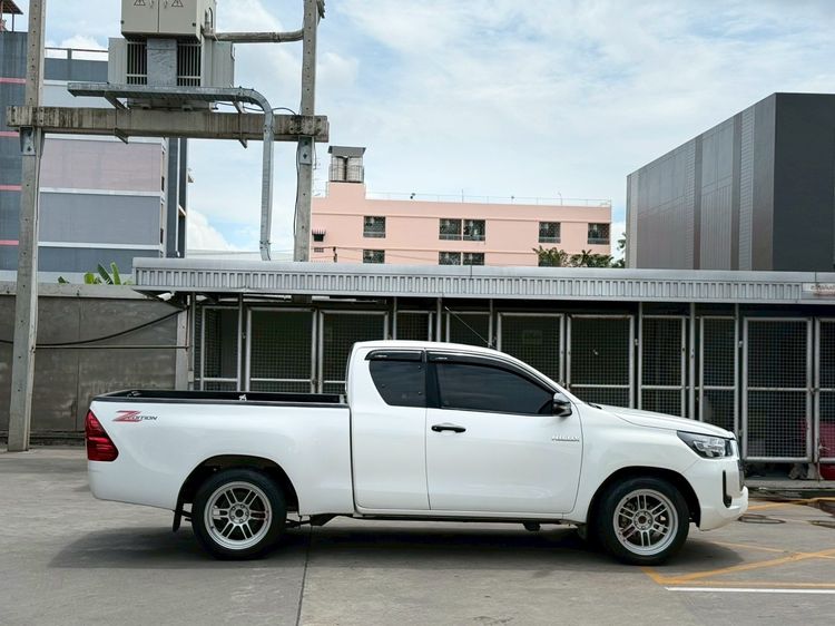 Toyota Hilux Revo 2021 Double Cab 2.4 Entry Z Edition Pickup ดีเซล ไม่ติดแก๊ส เกียร์ธรรมดา ขาว รูปที่ 3
