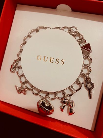 สร้อยข้อมือเกส Guess แท้ 💯 มีกล่องไม่มีฝา sale  รูปที่ 5