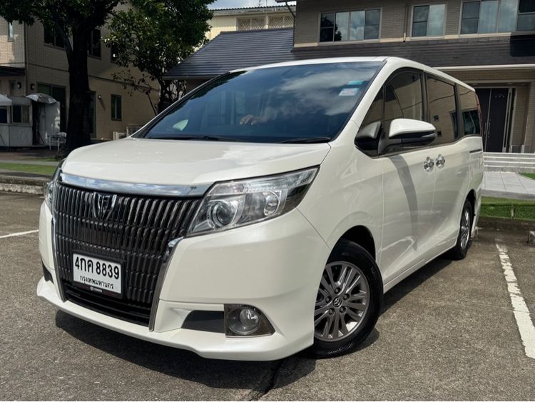 Toyota Esquire 2015 2.0 Gi เบนซิน เกียร์อัตโนมัติ ขาว