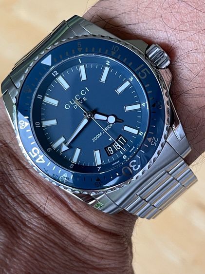 GUCCI Dive 45 mm Stainless Steel Blue Dial Men’s Quartz Watch YA136203 รูปที่ 18