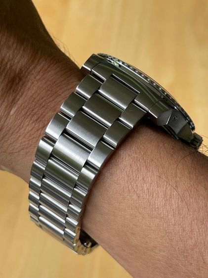 GUCCI Dive 45 mm Stainless Steel Blue Dial Men’s Quartz Watch YA136203 รูปที่ 15