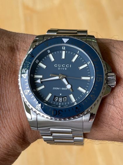 GUCCI Dive 45 mm Stainless Steel Blue Dial Men’s Quartz Watch YA136203 รูปที่ 13