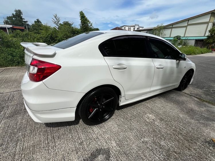Honda Civic 2012 1.8 S i-VTEC Sedan เบนซิน ไม่ติดแก๊ส เกียร์อัตโนมัติ ขาว รูปที่ 4