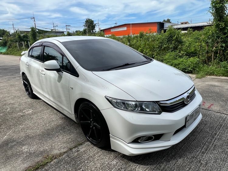 Honda Civic 2012 1.8 S i-VTEC Sedan เบนซิน ไม่ติดแก๊ส เกียร์อัตโนมัติ ขาว รูปที่ 3