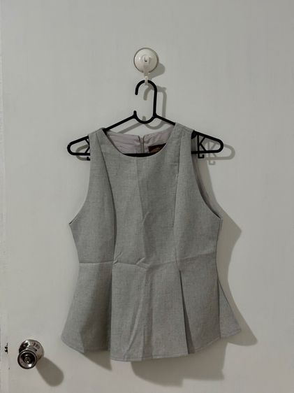 ชุดเสื้อและกระโปรง ป้าย Vellis Closet ของใหม่ สั่งมาผิดไซส์ รูปที่ 2