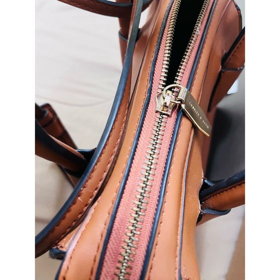 CHARLES KEITH กระเป๋าสะพายทรงหมอนสีน้ำตาล Bags. Brown mid-sized top handle bag รูปที่ 8