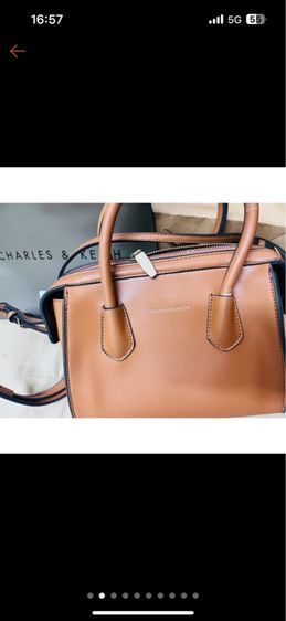 CHARLES KEITH กระเป๋าสะพายทรงหมอนสีน้ำตาล Bags. Brown mid-sized top handle bag รูปที่ 3