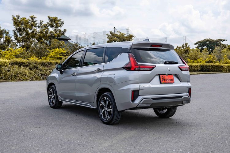 Mitsubishi Xpander 2022 1.5 GT Utility-car เบนซิน ไม่ติดแก๊ส เกียร์อัตโนมัติ เทา รูปที่ 4