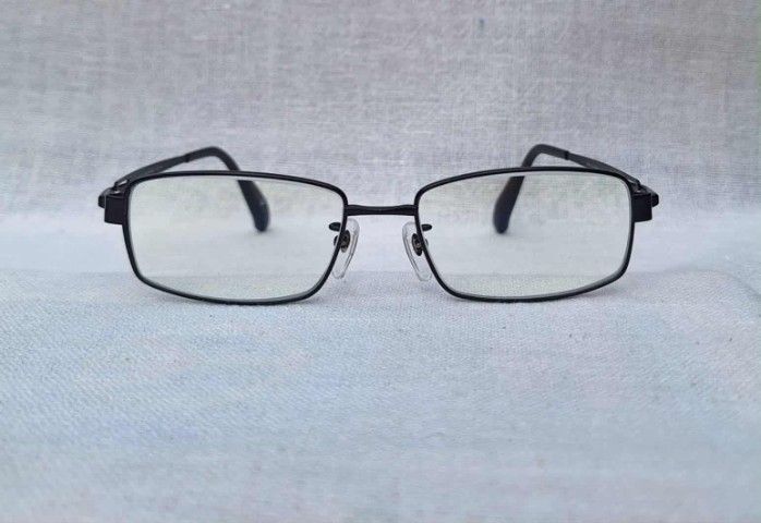 แว่นสายตาแฮนด์คราฟท์จากเมืองซาบาเอะ ราชธานีแว่นตาของญี่ปุ่น ESPLENDOR โดยยอดฝีมือ FUKUI MEGANE กรอบไทเทเนียมบริสุทธิ์ เลนส์บลูโพรเทค มัลติโค้ท ค่าสายตายาว 150 ...Authentic ESPLENDOR By Fukui Megane Handcrafted in Sabae, Japan
 รูปที่ 8