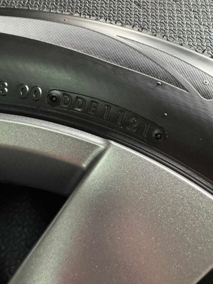 ล้อแม็กอิซูซุขอบ18 6รูพร้อมยางใส่ตัวเตี้ย รูปที่ 3