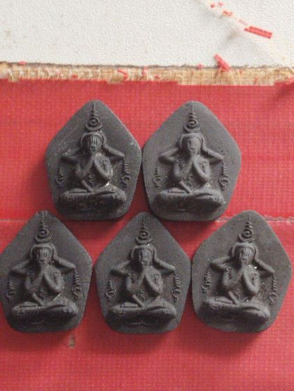 พระปิดตาห้าเหลี่ยมหลวงพ่อทองดำรุ่นแรกปี๒๑ รูปที่ 11