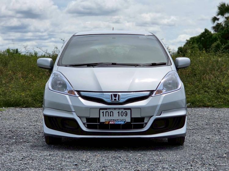 Honda Jazz 2013 1.3 Hybrid Sedan ไฮบริด ไม่ติดแก๊ส เกียร์อัตโนมัติ บรอนซ์เงิน รูปที่ 2