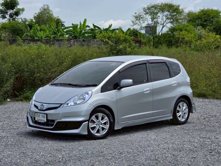 Honda Jazz 2013 1.3 Hybrid Sedan ไฮบริด ไม่ติดแก๊ส เกียร์อัตโนมัติ บรอนซ์เงิน
