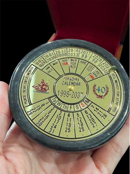 Rare Brass Marble 40 Year Perpetual Calendar  Desktop from Netherlands ปฏิทินตั้งโต๊ะทองเหลือง 40ปี รูปที่ 2