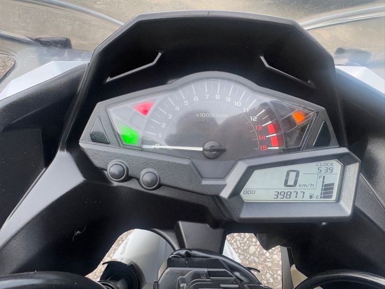 KAWASAKI NINJA 300 ABS รถฝากขายเครื่องดี สีสวย ต้องมาดูของจริง  รูปที่ 4