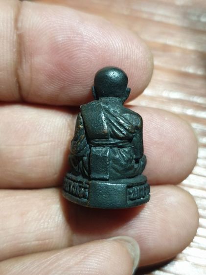 รูปหล่อ หลวงปู่ทวด วัดช้างให้ ปี 23 อุดกริ่ง หัวช้าง สภาพสวย หายากแล้ว รับประกันพระแท้ดูง่ายตาเปล่า กี่ร้อยตาก็แท้😅 รูปที่ 3