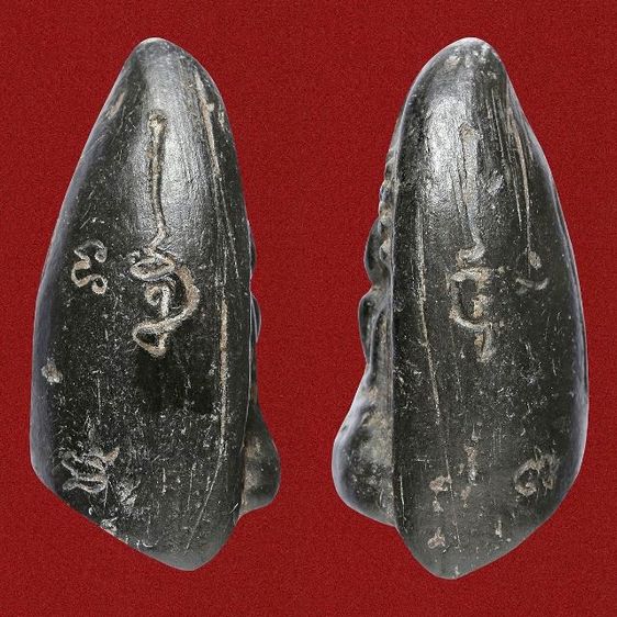 🌞 พระกริ่งคลองตะเคียน วัดประดู่ทรงธรรม พิมพ์หน้าใหญ่ ไหล่ยก  เนื้อดินเผา สีดำ รูปที่ 2