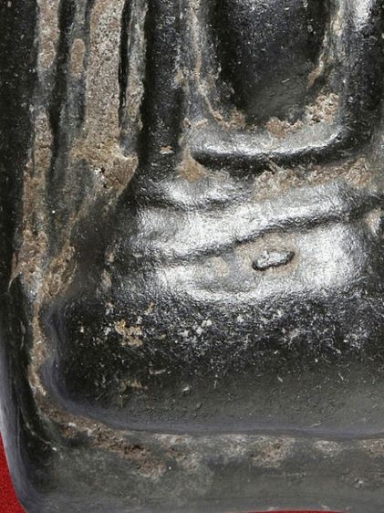 🌞 พระกริ่งคลองตะเคียน วัดประดู่ทรงธรรม พิมพ์หน้าใหญ่ ไหล่ยก  เนื้อดินเผา สีดำ รูปที่ 11